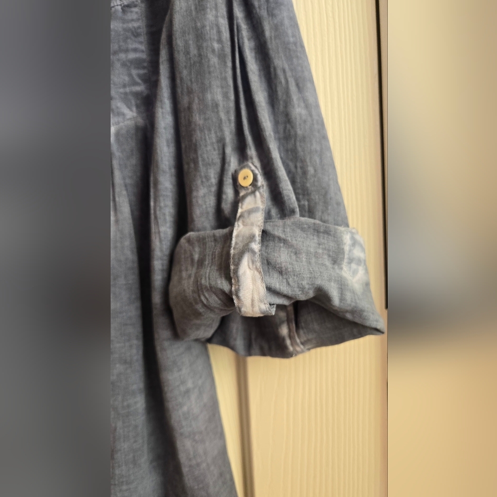 Casual Studio Blue Acid Wash Flowy Button Up Long Sleeve Blouse Size Extra Large - Picture 7 of 14